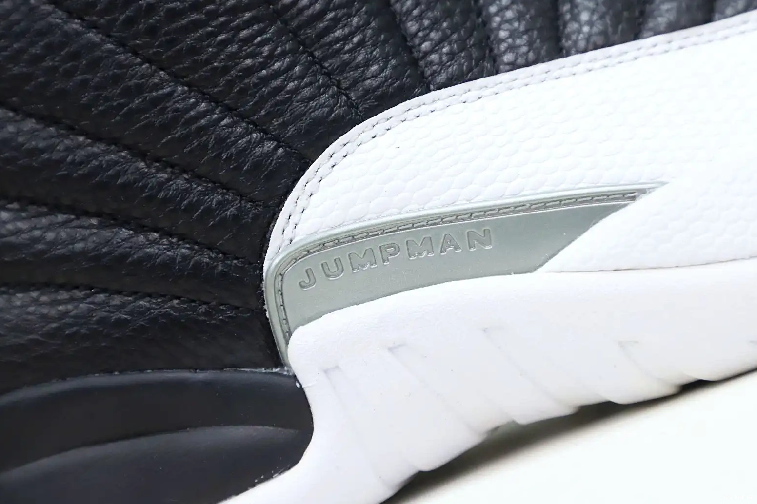 JORDAN AIR Kimikick 2022 PLAYOFFS 12 RETRO 0620